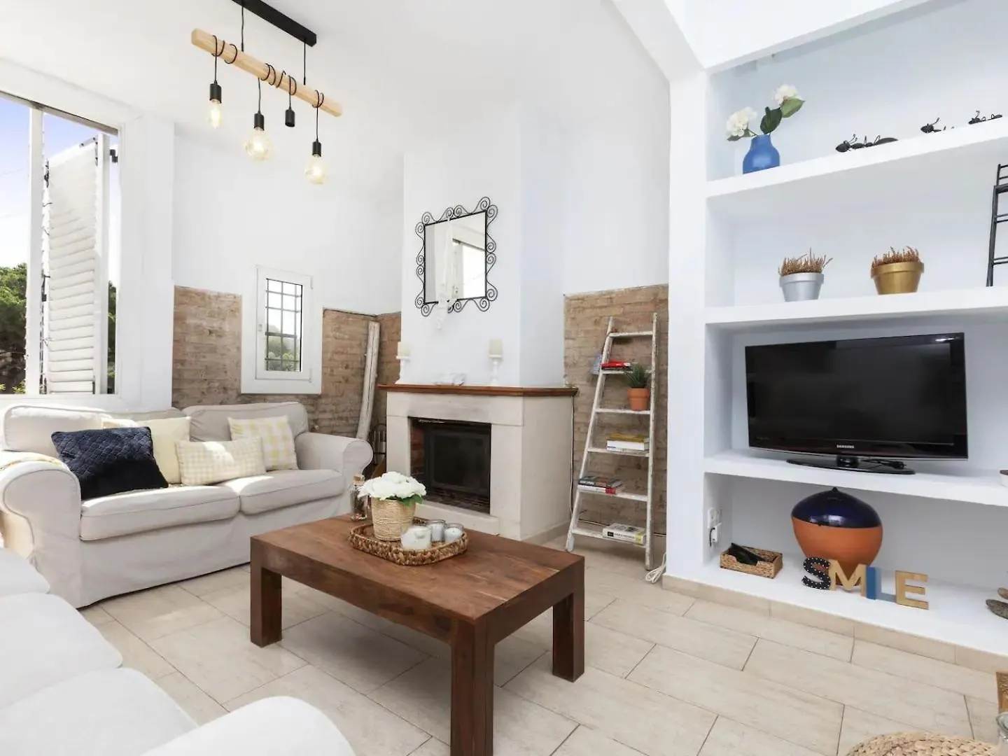 Casa Canyet Con Piscina A Un Paso De Barcelona Y La Playa Badalona Сasa de vacaciones