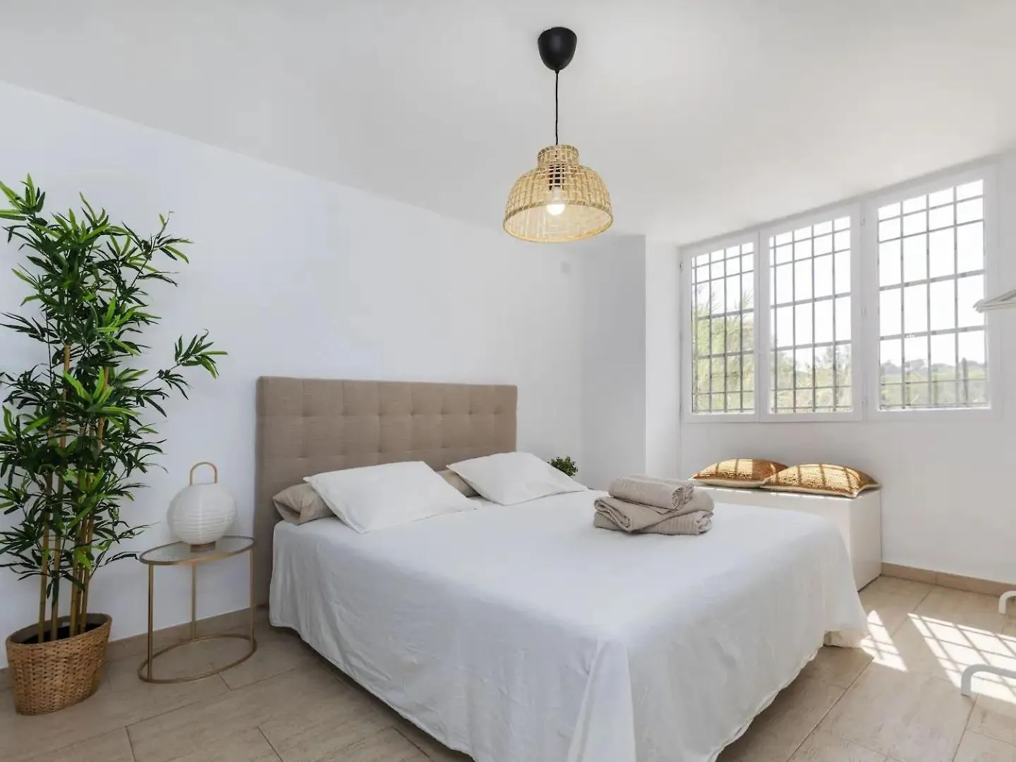 Casa Canyet Con Piscina A Un Paso De Barcelona Y La Playa Badalona