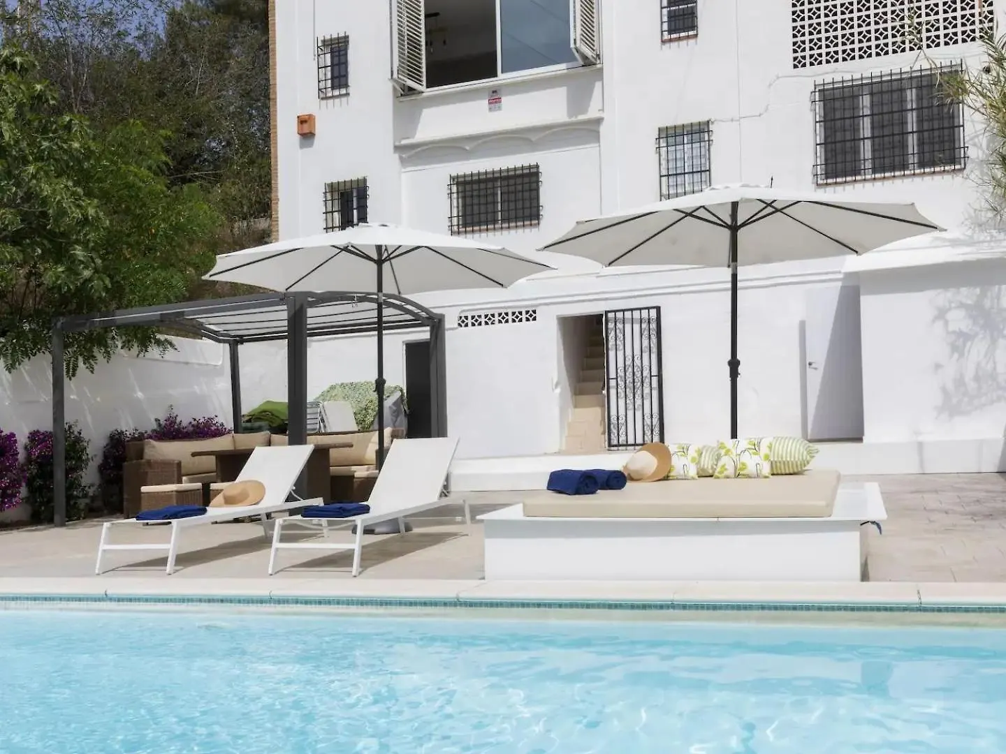 Casa Canyet Con Piscina A Un Paso De Barcelona Y La Playa Badalona 0*,  España